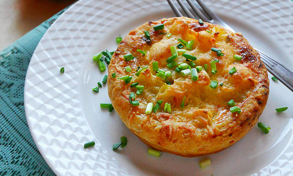 Tarteletki ziemniaczane – wytrawne mini tarty z serem i ziemniakami