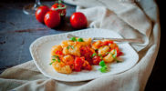 Ziemniaczane gnocchi z sosem ze świeżych pomidorów
