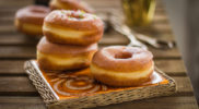 Donuty – pączki z dziurką