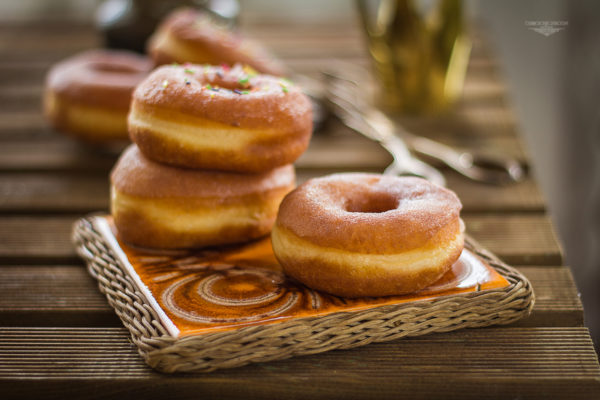Donuty – pączki z dziurką